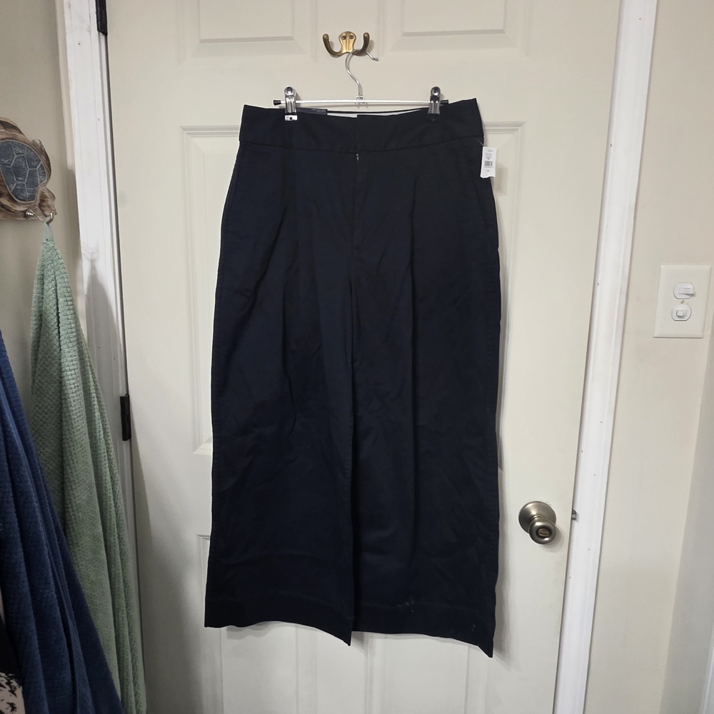 GAP Black Wide-Leg Pants - Picture 2 of 4